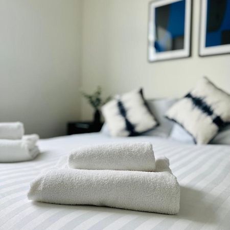 Fabulous One Bedroom Apartment Near Old Trafford Stadium Manchester Eksteriør billede