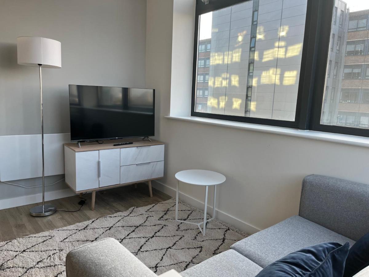 Fabulous One Bedroom Apartment Near Old Trafford Stadium Manchester Eksteriør billede