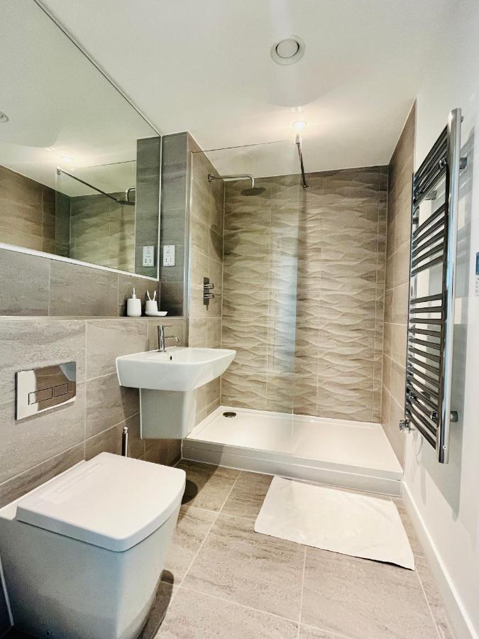 Fabulous One Bedroom Apartment Near Old Trafford Stadium Manchester Eksteriør billede